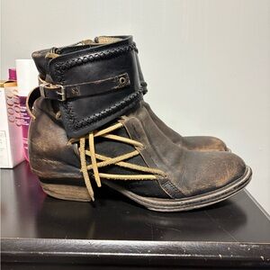 Freebird by Steven RARE size 10 Max